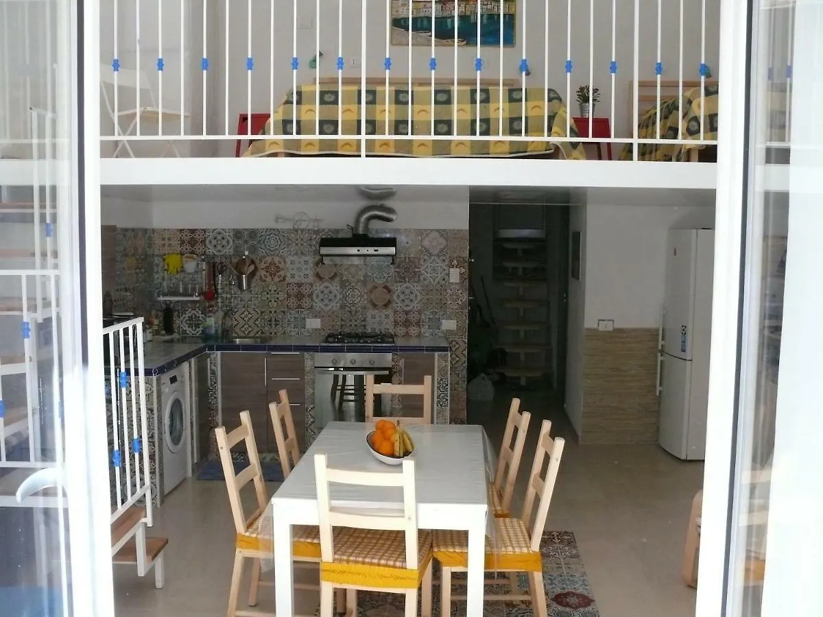 Casa Adriana In Via Spinuzza Villa Cefalù 0*,