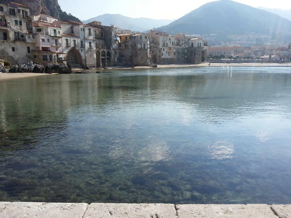 Casa Adriana In Via Spinuzza Villa Cefalù