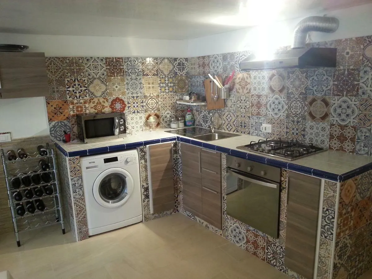 Casa Adriana In Via Spinuzza Villa Cefalù 0*,