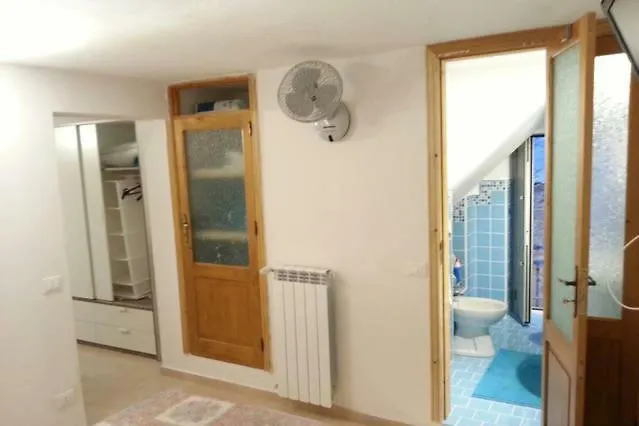 チェファル Casa Adriana In Via Spinuzzaヴィラ 0*,  イタリア