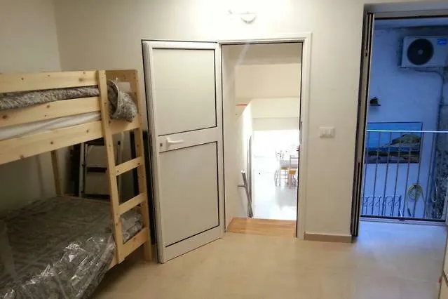 チェファル Casa Adriana In Via Spinuzzaヴィラ 0*,