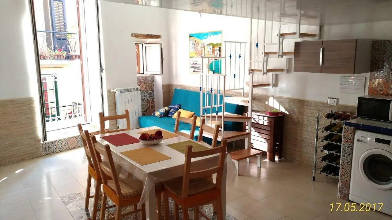 Tatil Evi Casa Adriana In Via Spinuzza Villa Cefalù İtalya